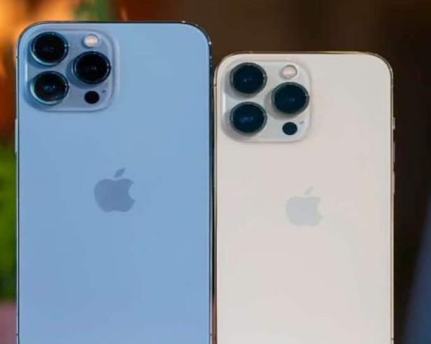 Apple разрабатывает сервис покупки iPhone и iPad по подписке