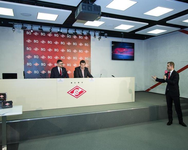 BQ представил «Спартакофон» для фанатов красно