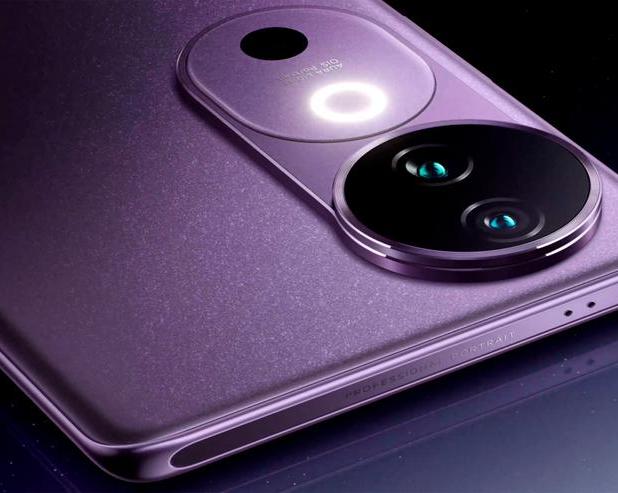 Батарея на 5500 мАч и три камеры на 50 МП: в Россию приходит смартфон Vivo V40