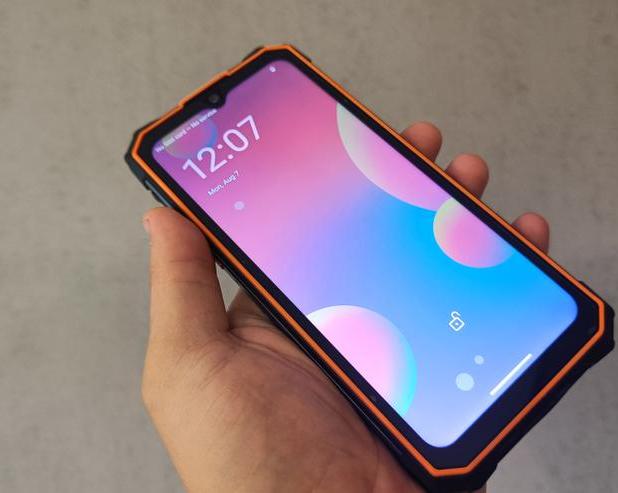 Бюджетная неубивашка со «взрослыми» замашками: обзор защищенного смартфона Hotwav Cyber 13 Pro с памятью 20